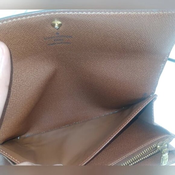 Louis Vuitton Sarah Wallet with COA​​ - Picture 5 of 16